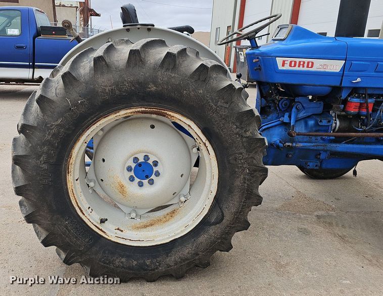 image for item DP0877 1962 Ford 2000 tractor