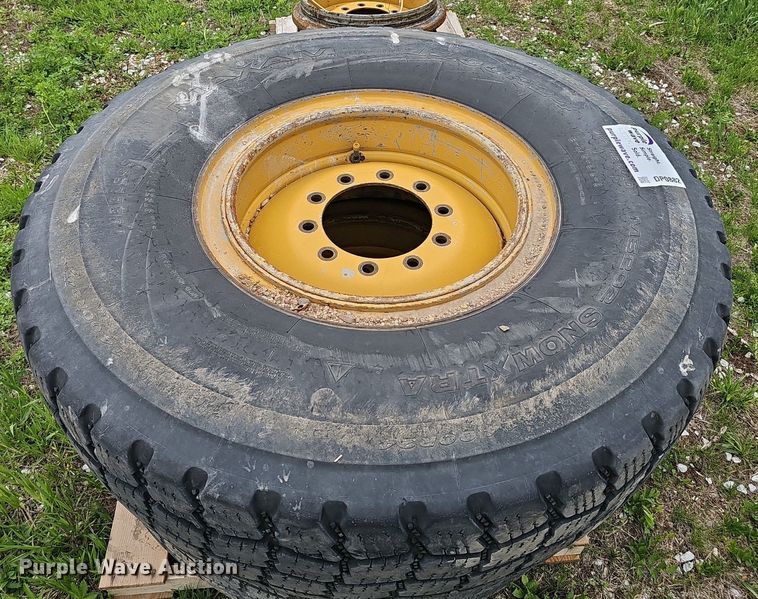 image for item DP0882 (2) SnowXtra tires and wheels