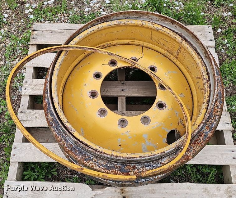 image for item DP0882 (2) SnowXtra tires and wheels