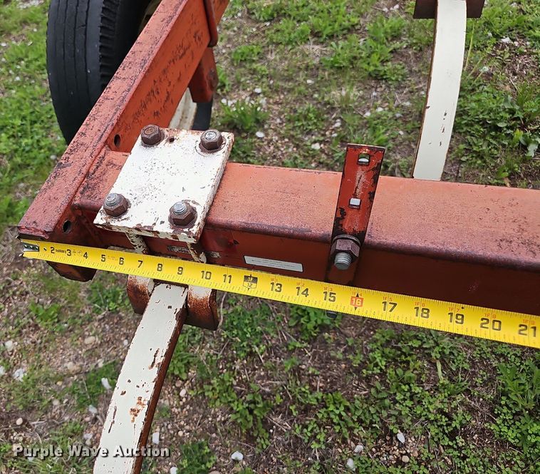 image for item DP0883 International 55  chisel