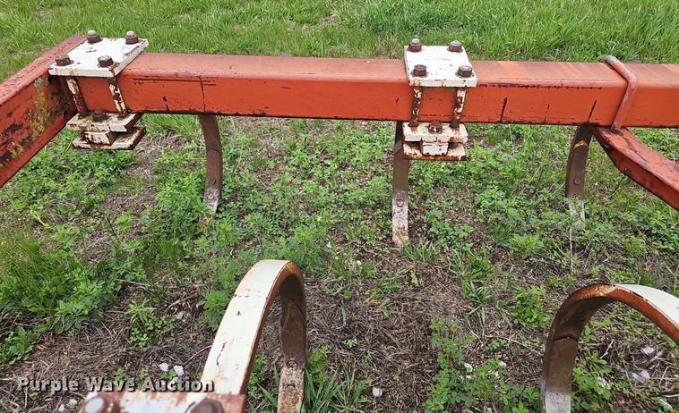 image for item DP0883 International 55  chisel