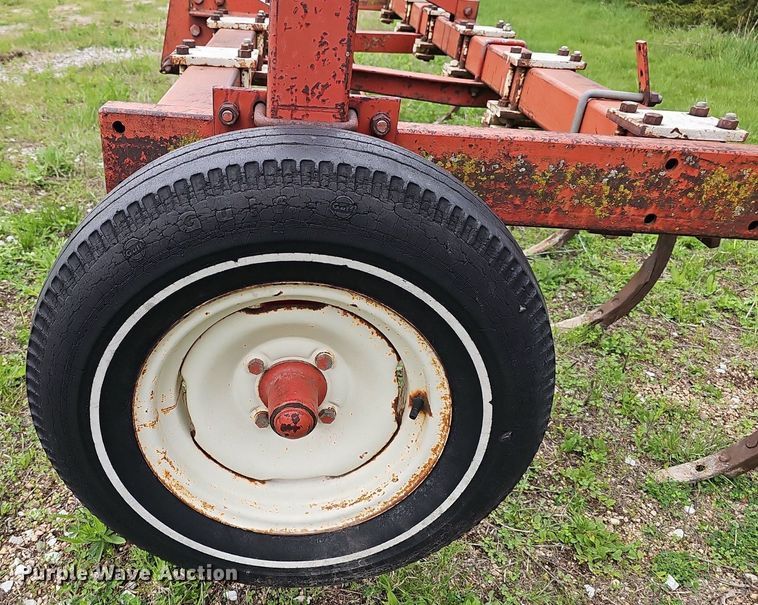 image for item DP0883 International 55  chisel