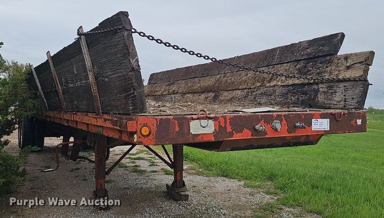 image for item DP0884 1981 Aztec flatbed trailer