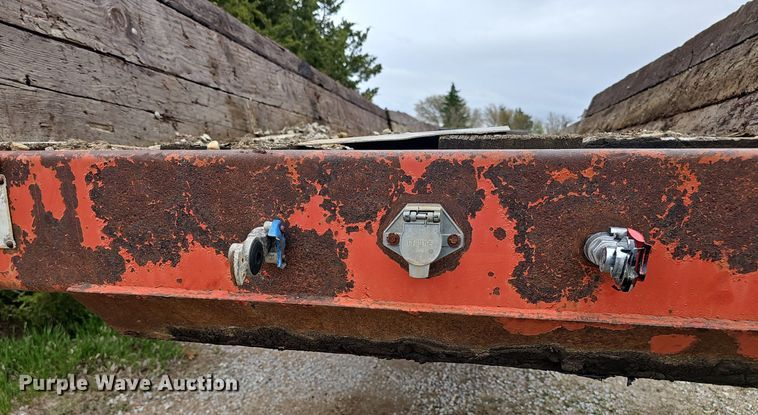 image for item DP0884 1981 Aztec flatbed trailer