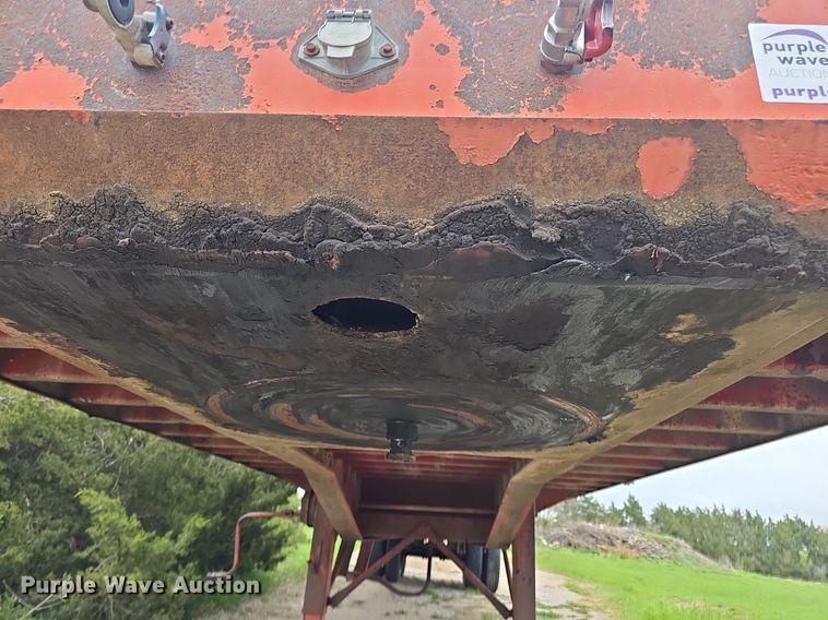 image for item DP0884 1981 Aztec flatbed trailer