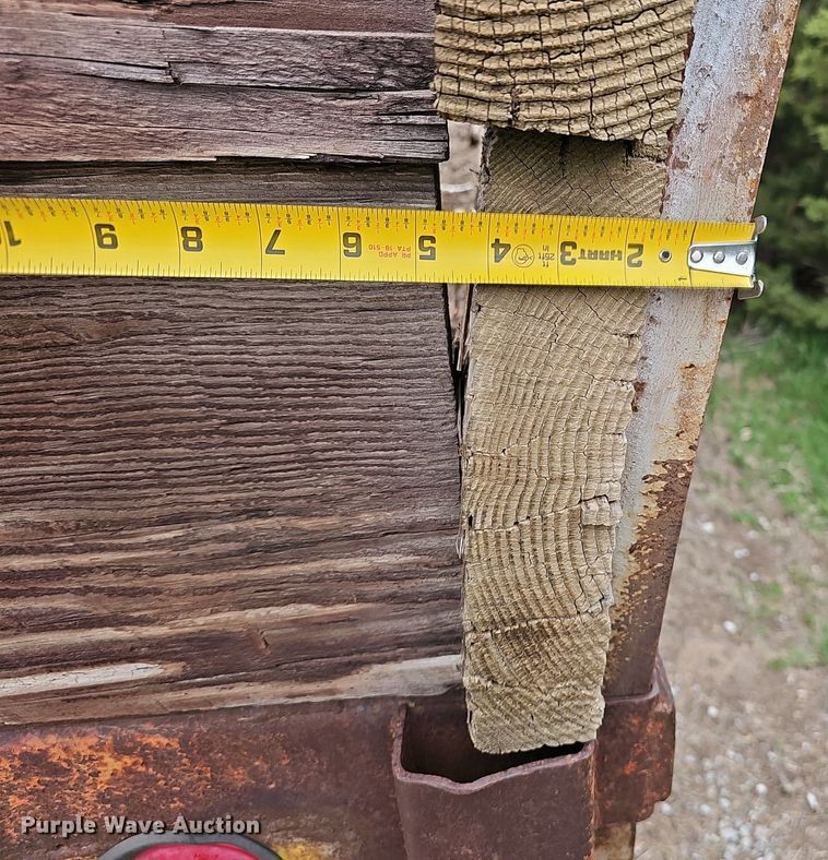 image for item DP0884 1981 Aztec flatbed trailer