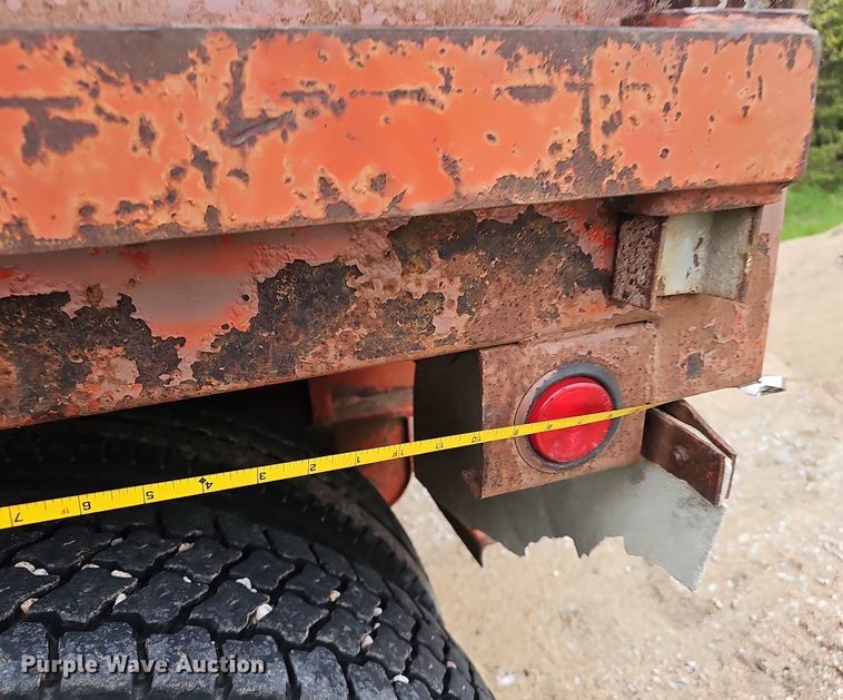 image for item DP0884 1981 Aztec flatbed trailer