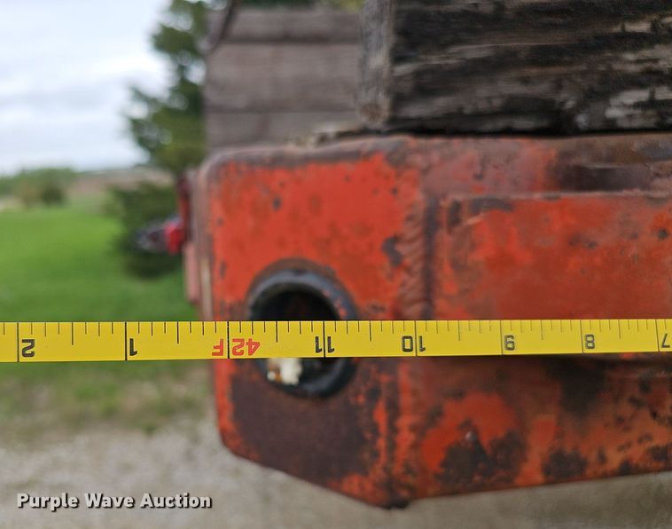 image for item DP0884 1981 Aztec flatbed trailer