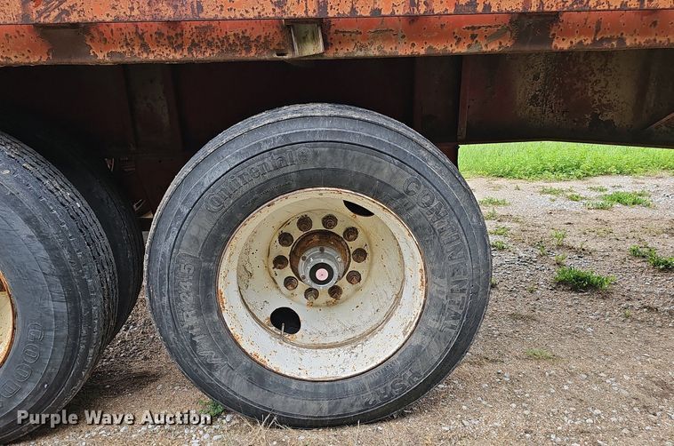 image for item DP0884 1981 Aztec flatbed trailer