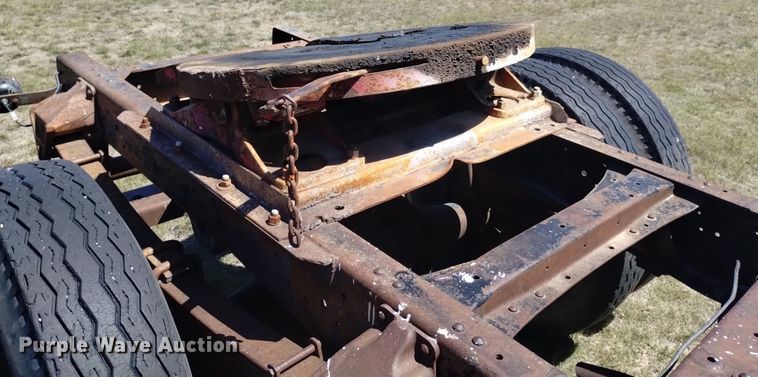 image for item DQ6095 1961 Chevrolet Viking 60 semi truck