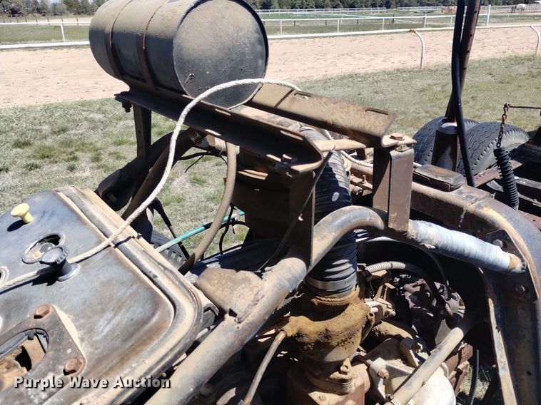 image for item DQ6095 1961 Chevrolet Viking 60 semi truck