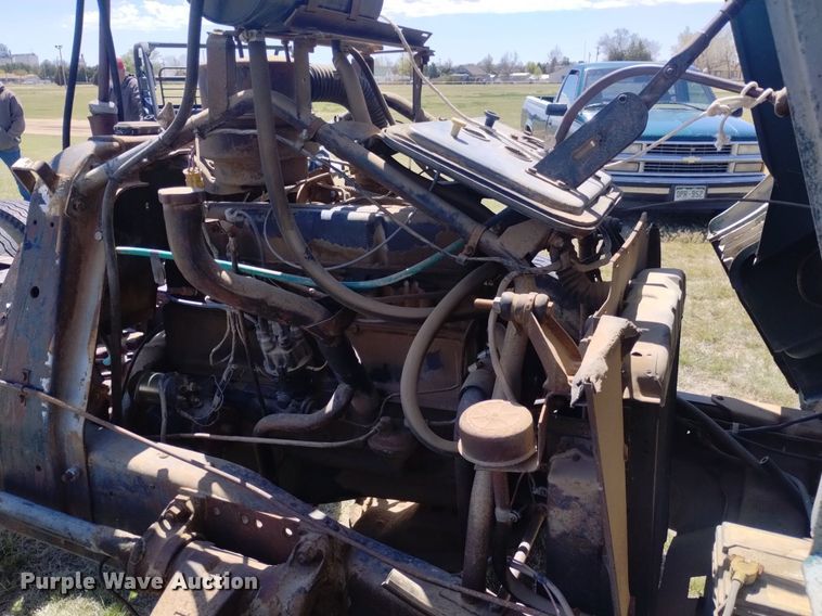 image for item DQ6095 1961 Chevrolet Viking 60 semi truck