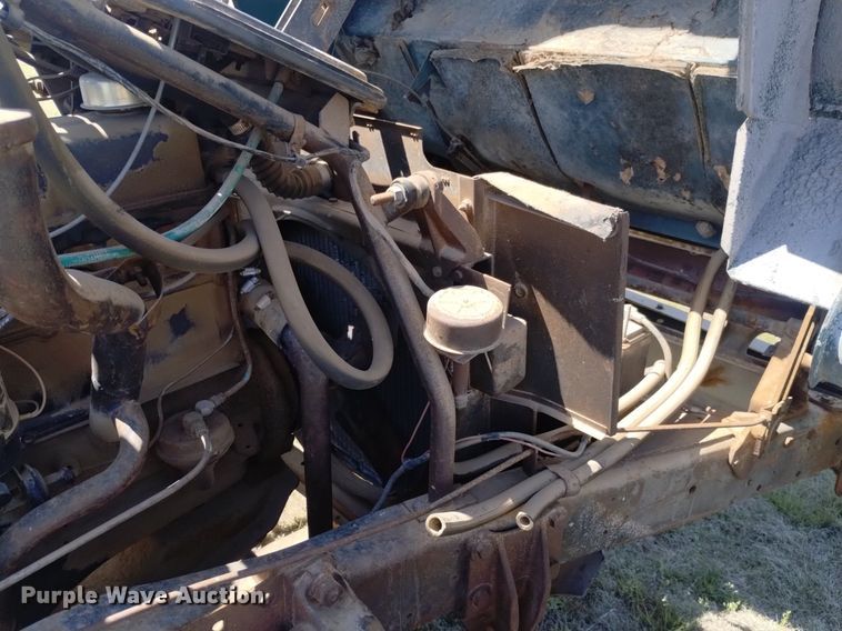 image for item DQ6095 1961 Chevrolet Viking 60 semi truck