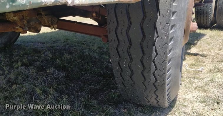 image for item DQ6095 1961 Chevrolet Viking 60 semi truck