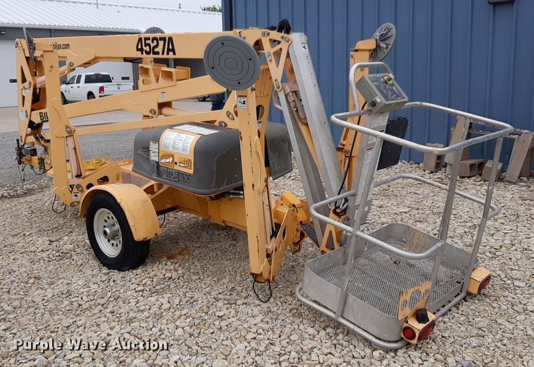 image for item DQ7034 Bil-Jax 4527A boom lift