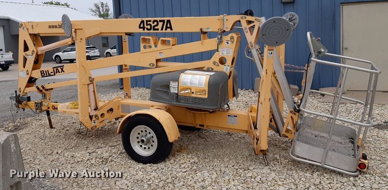 image for item DQ7034 Bil-Jax 4527A boom lift