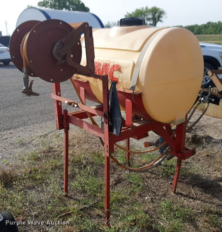 image for item DQ7039 FMC turf sprayer