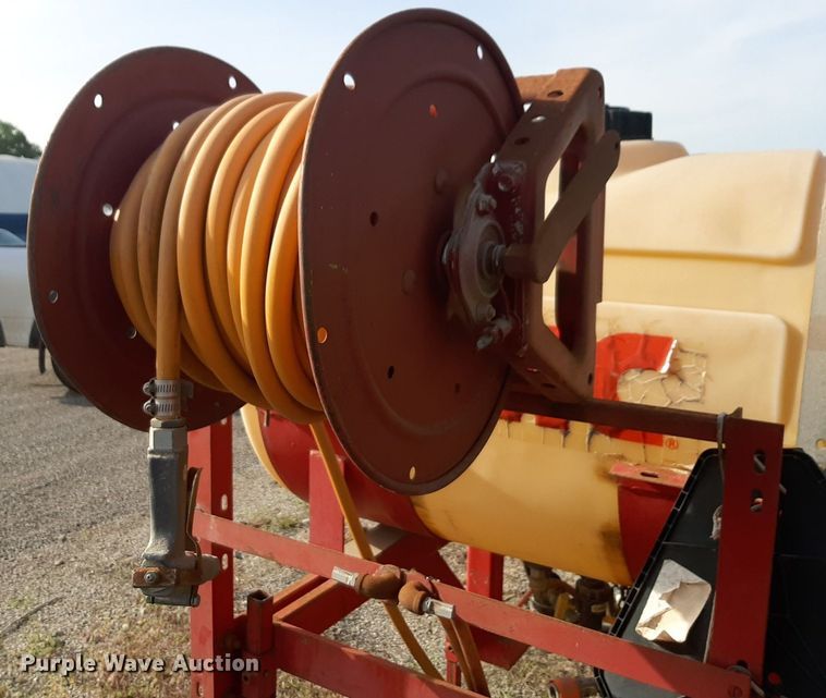 image for item DQ7039 FMC turf sprayer