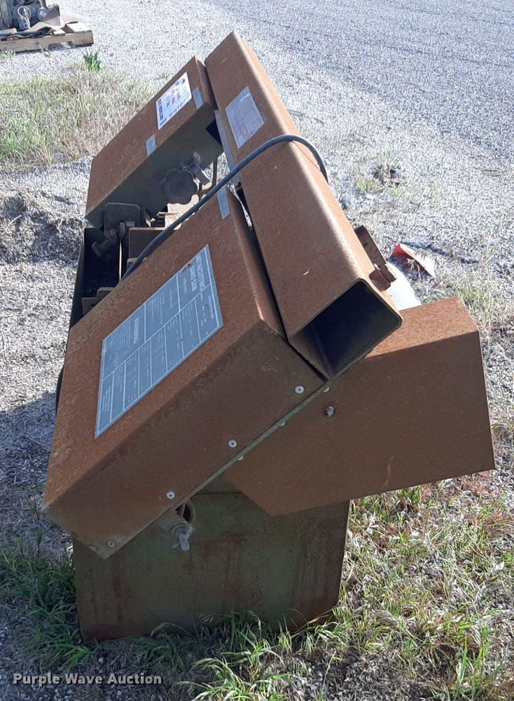 image for item DQ7040 Ramco RS-90 metal cutting band saw