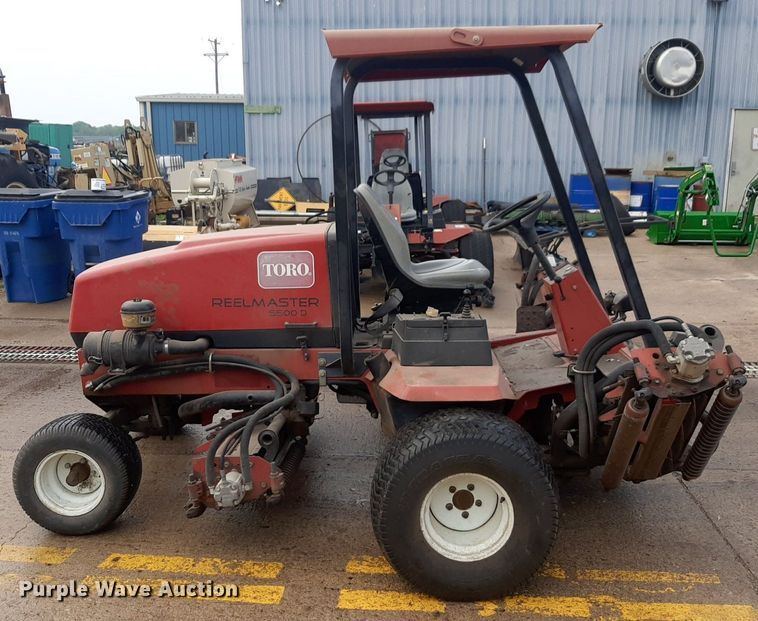 image for item DQ7041 Toro Reelmaster 5500D reel mower