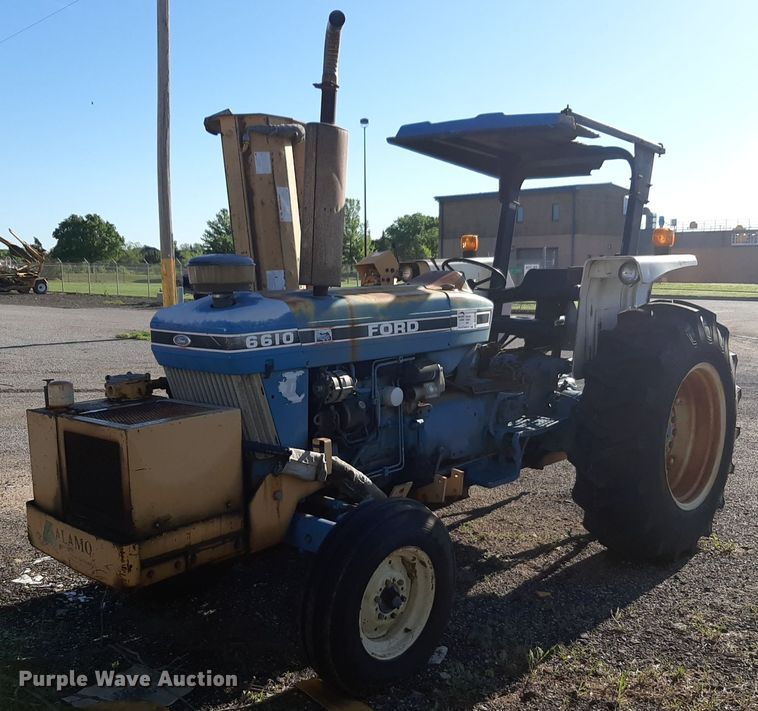 image for item DQ7043 1990 Ford 6610 tractor