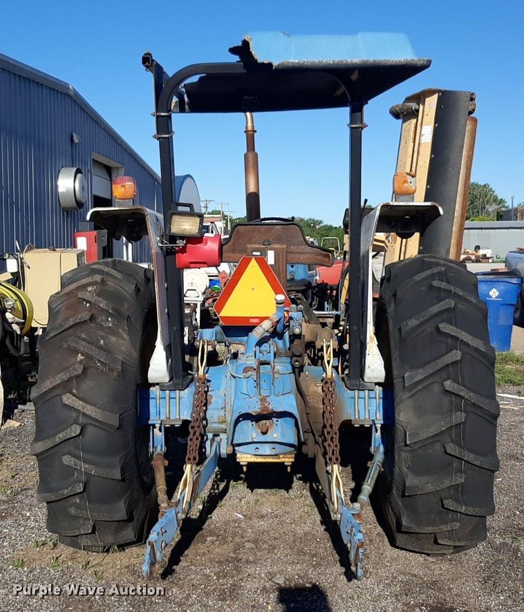 image for item DQ7043 1990 Ford 6610 tractor