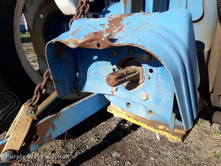 image for item DQ7043 1990 Ford 6610 tractor