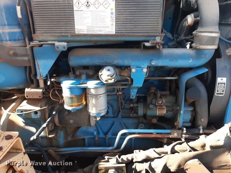 image for item DQ7043 1990 Ford 6610 tractor