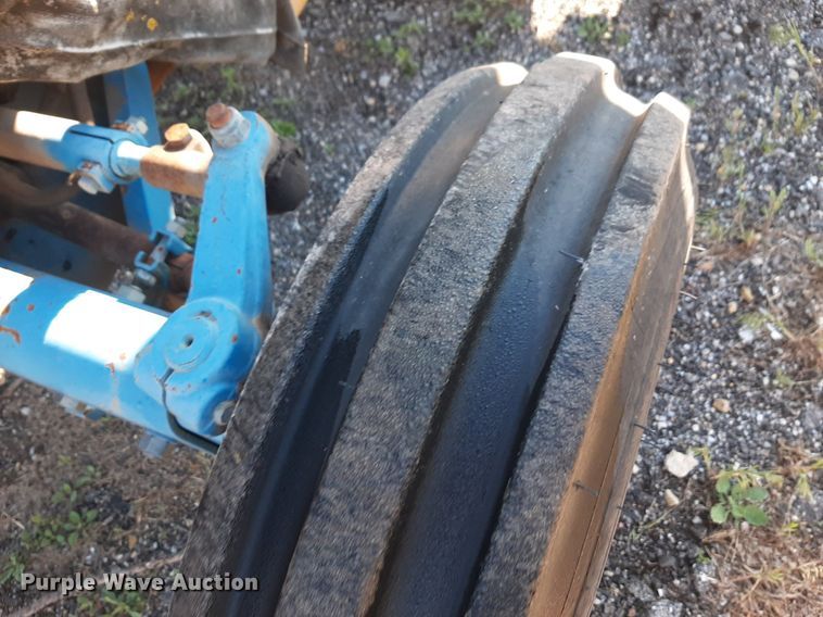 image for item DQ7043 1990 Ford 6610 tractor