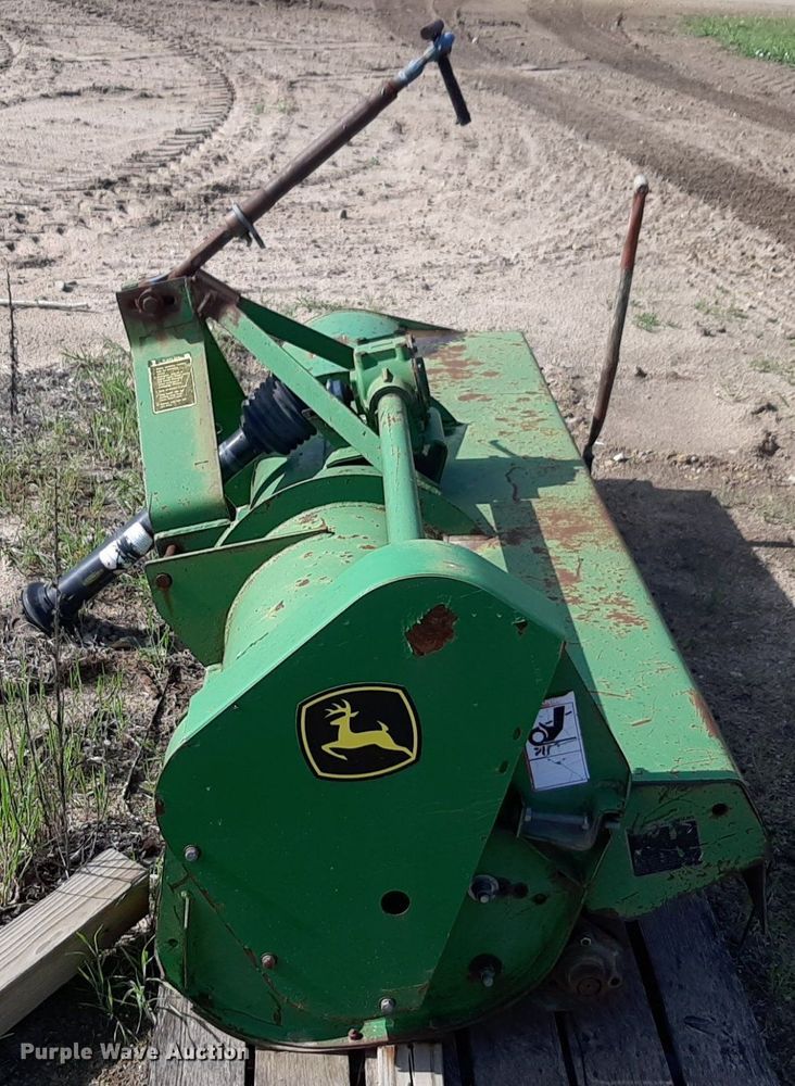 image for item DQ7047 John Deere 390 flail mower