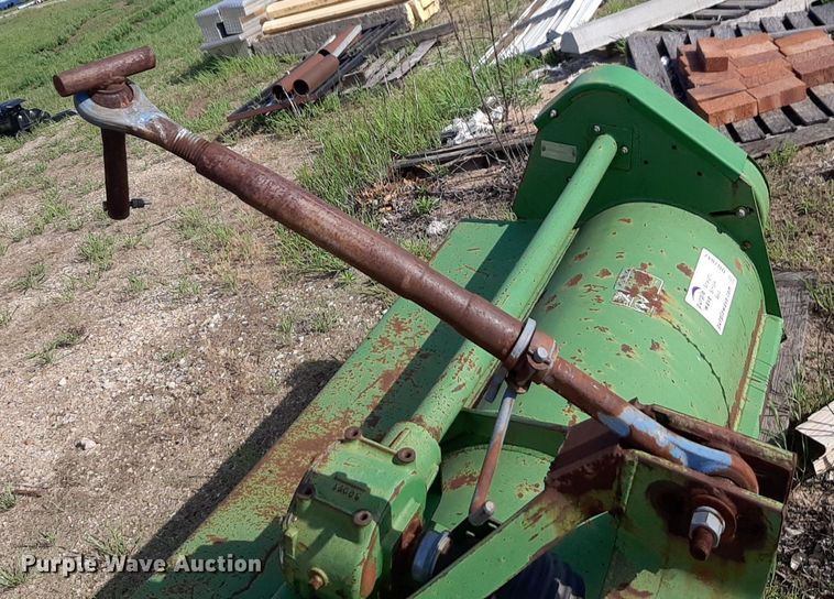 image for item DQ7047 John Deere 390 flail mower