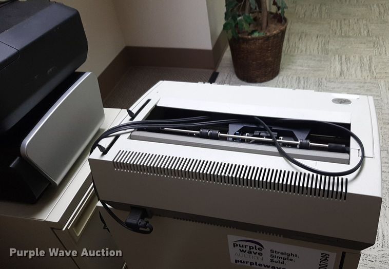 image for item DQ7049 Office supplies 