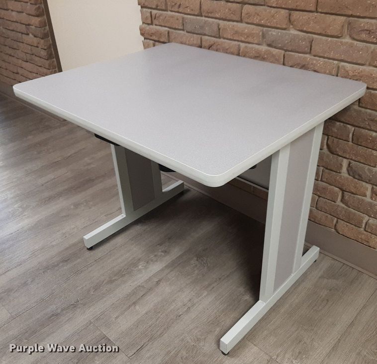 image for item DQ7049 Office supplies 