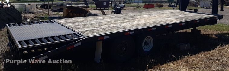 image for item DQ7058 2002 Titan hydratail equipment trailer