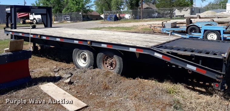 image for item DQ7058 2002 Titan hydratail equipment trailer