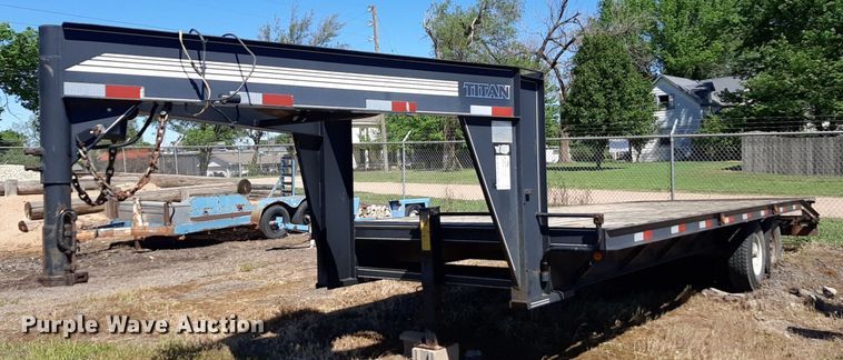 image for item DQ7058 2002 Titan hydratail equipment trailer