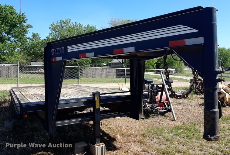 image for item DQ7058 2002 Titan hydratail equipment trailer