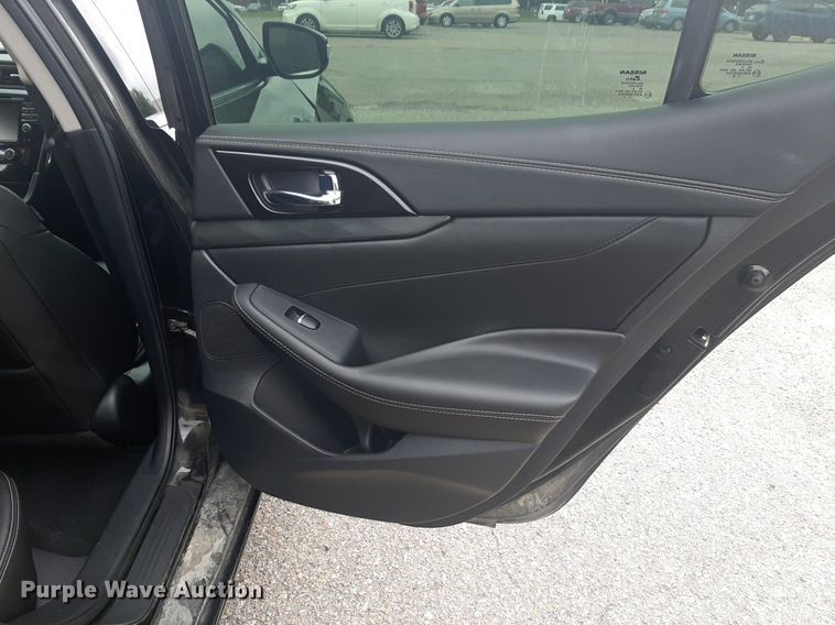 image for item DQ7067 2019 Nissan  Maxima 