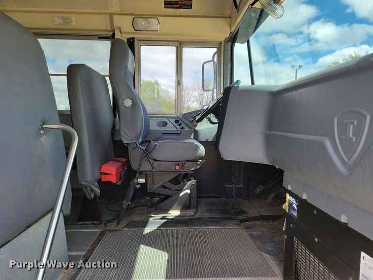 image for item DR4289 2014 IC Corporation school bus