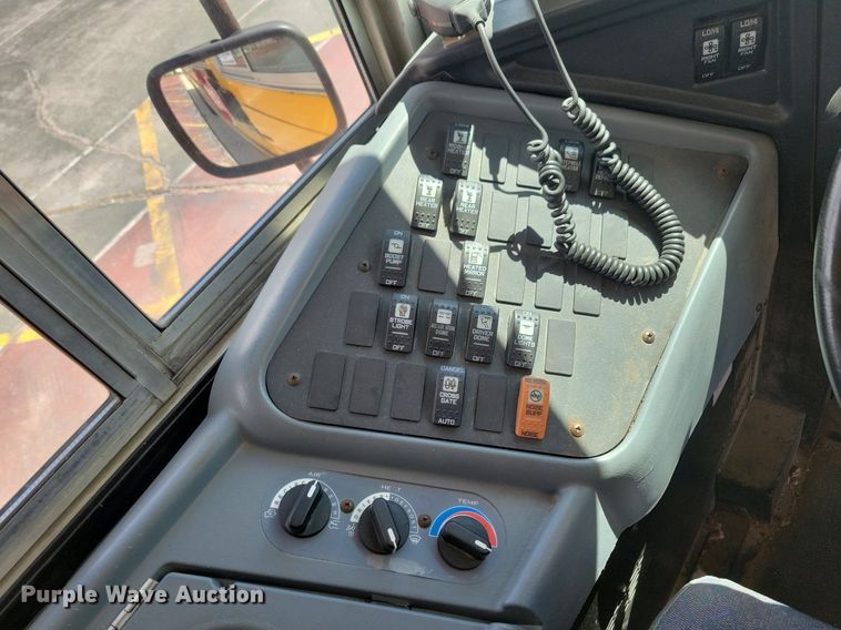 image for item DR4289 2014 IC Corporation school bus