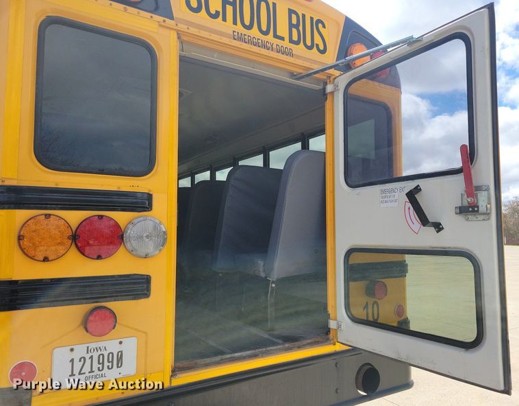 image for item DR4289 2014 IC Corporation school bus