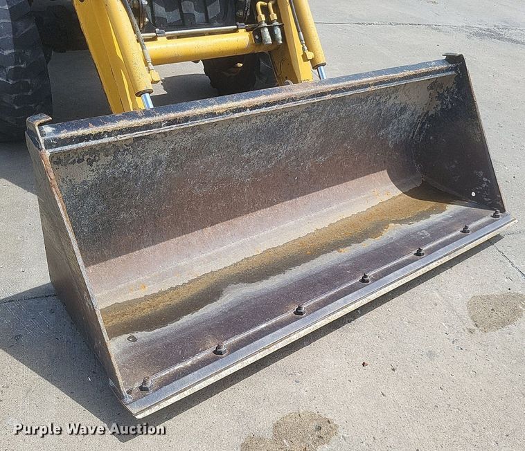 image for item DR4764 2004 John Deere 110 backhoe