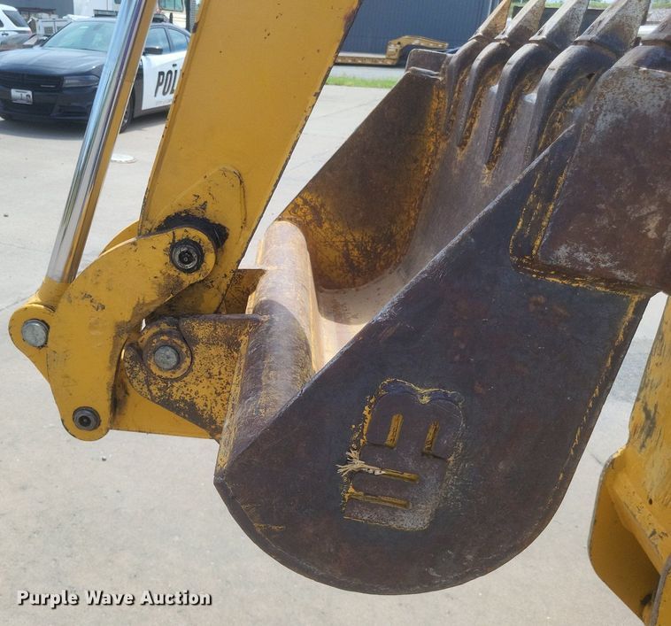 image for item DR4764 2004 John Deere 110 backhoe