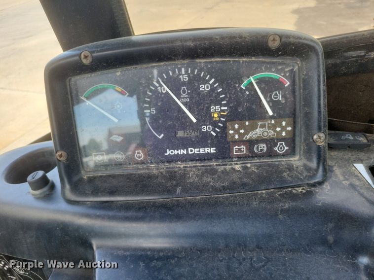 image for item DR4764 2004 John Deere 110 backhoe