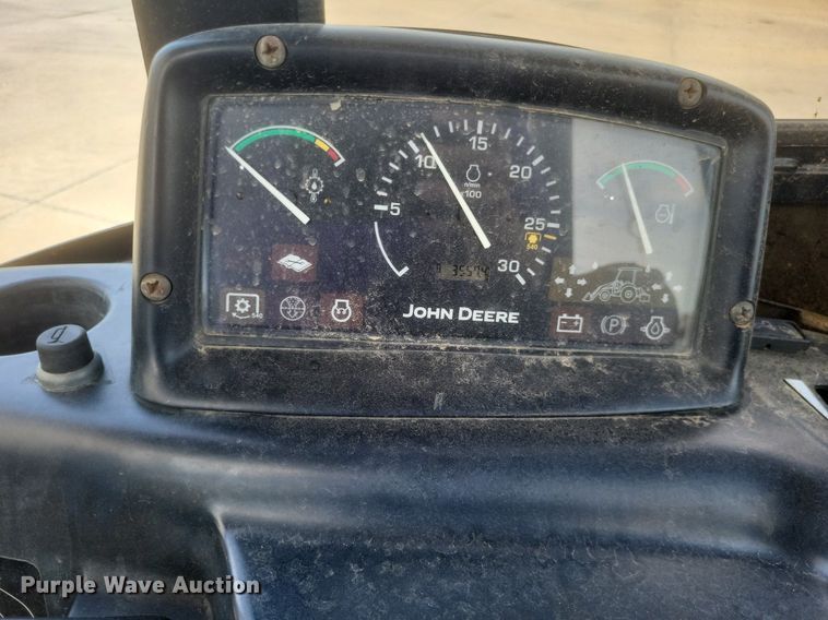 image for item DR4764 2004 John Deere 110 backhoe