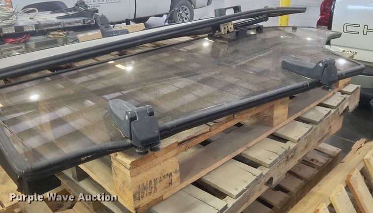 image for item DR4764 2004 John Deere 110 backhoe