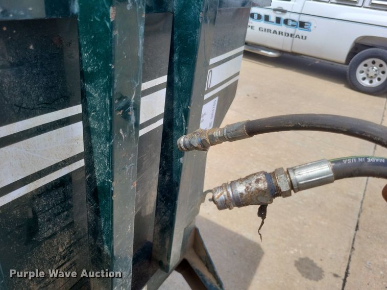 image for item DR4765 2012 U-Dump 510-10 dump trailer