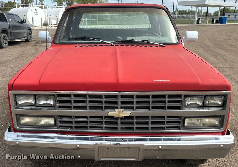 image for item EH5493 1991 Chevrolet  C3500 Crew Cab pickup truck