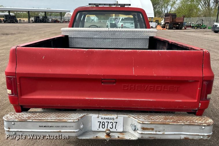 image for item EH5493 1991 Chevrolet  C3500 Crew Cab pickup truck