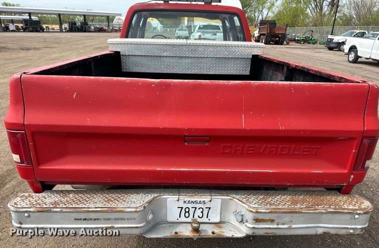 image for item EH5493 1991 Chevrolet  C3500 Crew Cab pickup truck